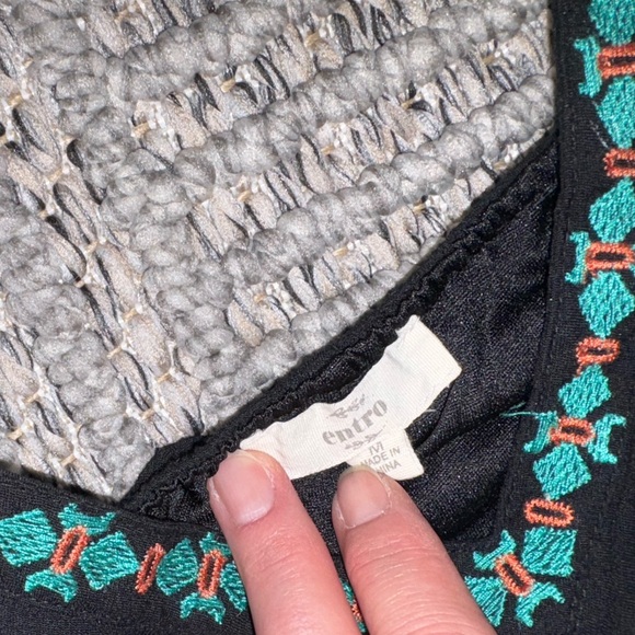 Entro Black mini swing dress with embroidered Embellishments size medium lined - Picture 2 of 3